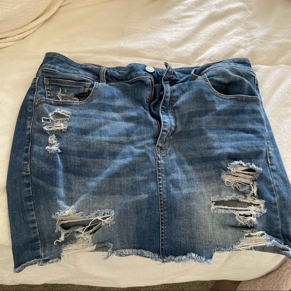 Mini American Eagle skirt
